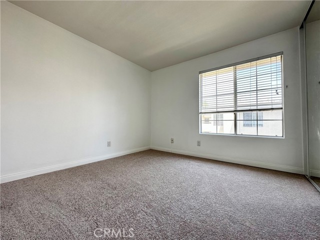 Detail Gallery Image 9 of 13 For 5500 Owensmouth Ave #314,  Woodland Hills,  CA 91367 - 3 Beds | 2 Baths