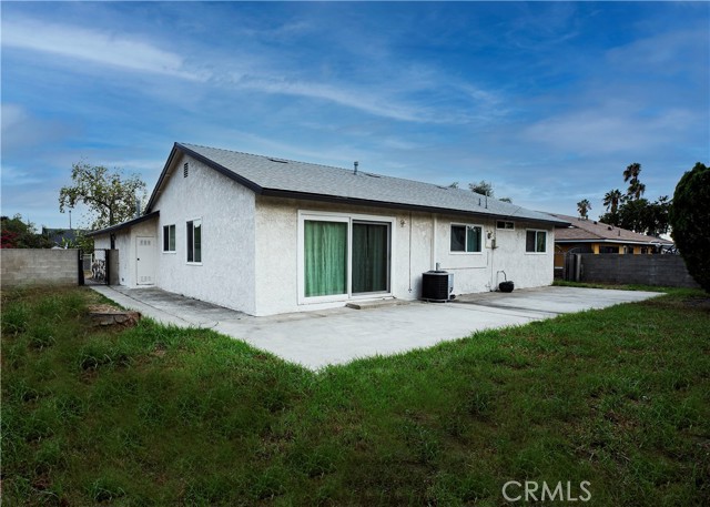 Detail Gallery Image 3 of 21 For 2497 Logan St, Pomona,  CA 91767 - 4 Beds | 2 Baths