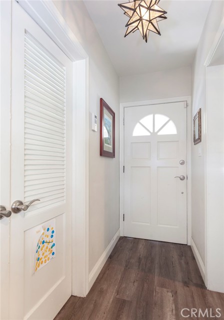 Detail Gallery Image 5 of 36 For 4856 Riverton Ave, North Hollywood,  CA 91601 - 2 Beds | 2 Baths