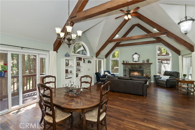 Detail Gallery Image 9 of 34 For 405 Terrace Rd, Lake Arrowhead,  CA 92352 - 2 Beds | 2 Baths