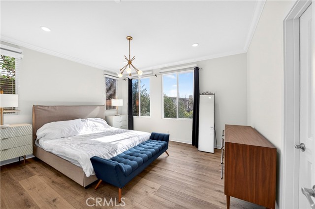 335 Magnet, Irvine CA: https://media.crmls.org/medias/77415f0f-7d61-46a5-9a82-4584a403d671.jpg