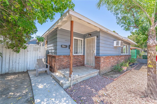 14048 Roscoe Boulevard, Panorama City CA: https://media.crmls.org/medias/774179b3-b2db-49f0-8e65-6898b95bbb64.jpg