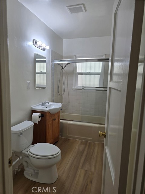 Detail Gallery Image 8 of 10 For 4310 Overland #4312,  Culver City,  CA 90230 - 1 Beds | 1 Baths