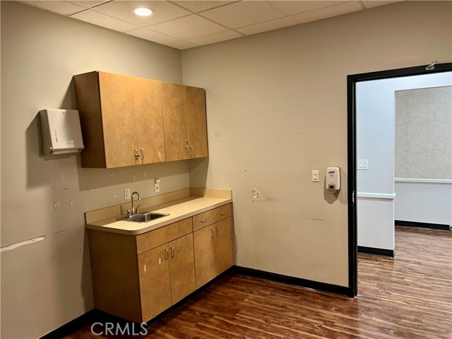 175 E 9th Street, Corona, California 92879, ,Commercial Lease,For Rent,175 E 9th Street,CRSR24049207