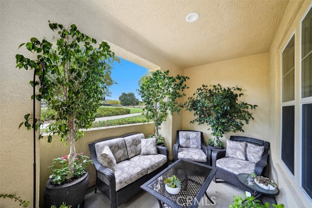 Detail Gallery Image 3 of 58 For 28771 Calle De La Paz, Valencia,  CA 91354 - 3 Beds | 2/1 Baths