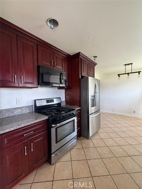 Detail Gallery Image 27 of 57 For 7233 Hayes, Buena Park,  CA 90620 - 4 Beds | 2 Baths