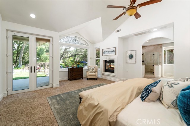45200 Oak Manor Ct, Temecula CA: https://media.crmls.org/medias/774370dc-15da-4397-bde6-c00bf3f3e576.jpg