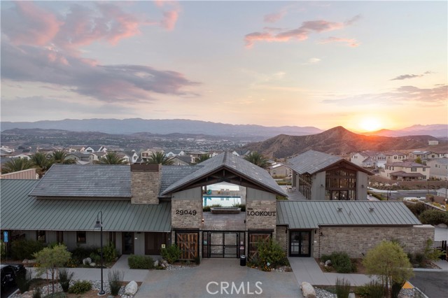5 Bed Home for Sale in Saugus, California