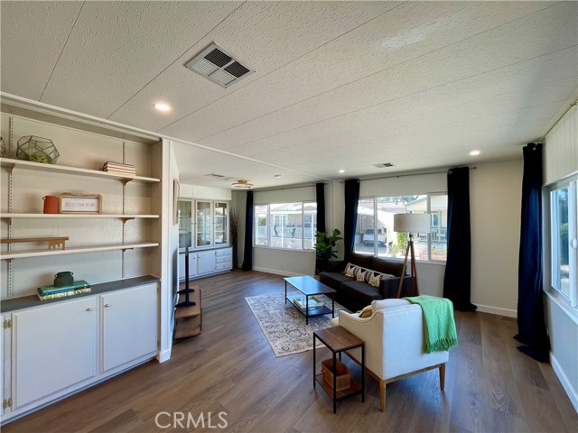 Detail Gallery Image 11 of 74 For 200 N El Camino Real #107,  Oceanside,  CA 92058 - 2 Beds | 2 Baths