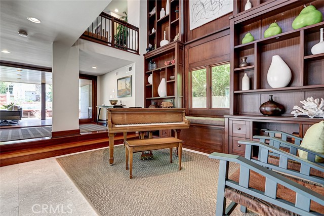 436 32nd St., Manhattan Beach CA: https://media.crmls.org/medias/7743becd-f042-4526-b534-e806ad5d5e48.jpg