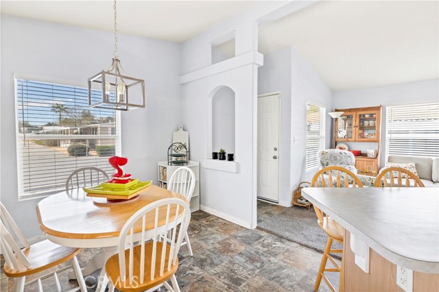 32600 State Highway 74, Hemet CA: https://media.crmls.org/medias/7743e289-2446-4108-a7db-35172ba0bfb7.jpg