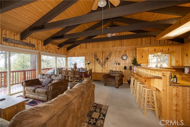 43897 Yosemite Drive, Big Bear Lake CA: https://media.crmls.org/medias/7743f948-b2ab-4ba7-831e-e3893b2b40bb.jpg