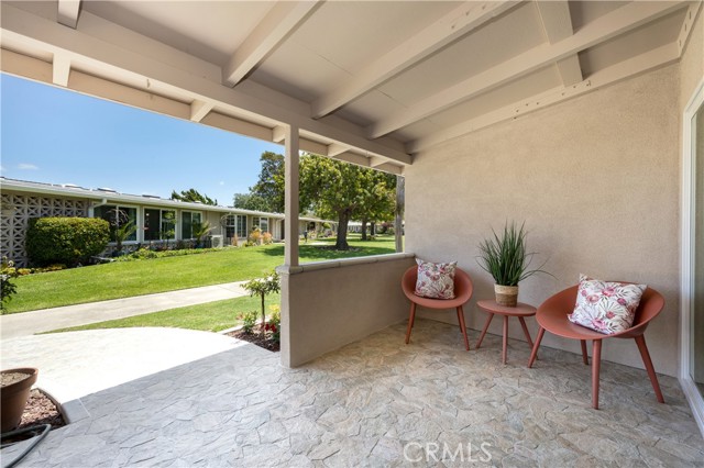 1540 Northwood Road, Seal Beach CA: https://media.crmls.org/medias/77450544-0596-4a95-bc5b-109647a4ac06.jpg