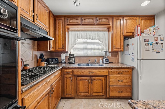 5430 Lemoran Avenue, Pico Rivera CA: https://media.crmls.org/medias/774505c2-1fc4-4626-b640-790922231cb0.jpg