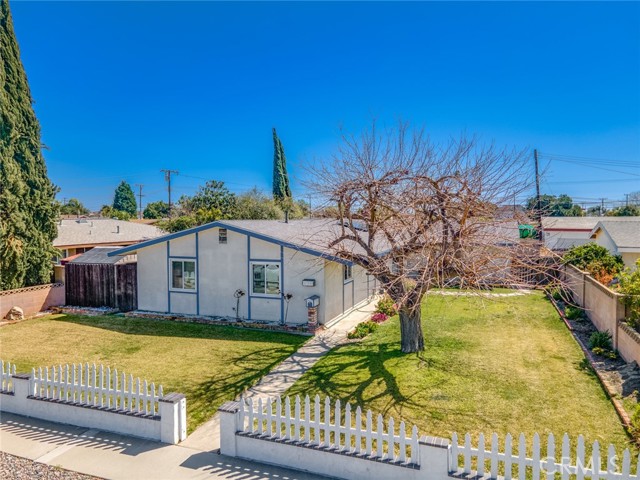 8702 Dia Ave, Westminster, CA 92683