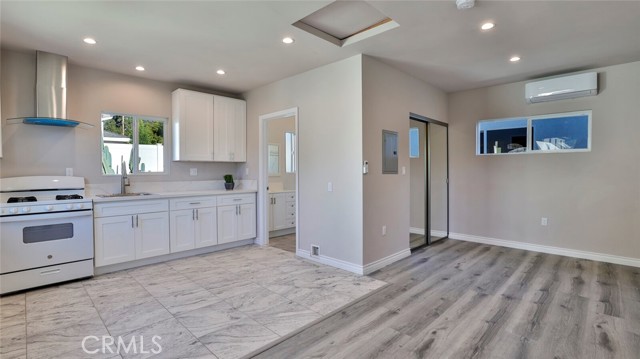 Detail Gallery Image 41 of 74 For 210 N Sparks St, Burbank,  CA 91506 - – Beds | – Baths