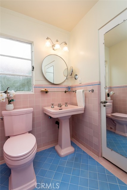 Detail Gallery Image 27 of 34 For 3554 Yorkshire Rd, Pasadena,  CA 91107 - 2 Beds | 2 Baths