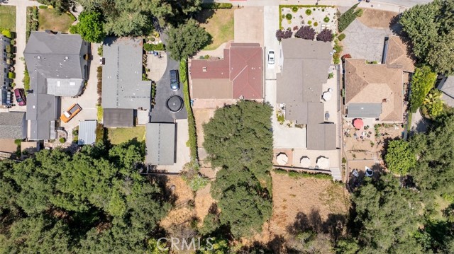 2248 E Chevy Chase Drive, Glendale CA: https://media.crmls.org/medias/77469986-ee7c-41dd-9874-6f0eff52c2e2.jpg