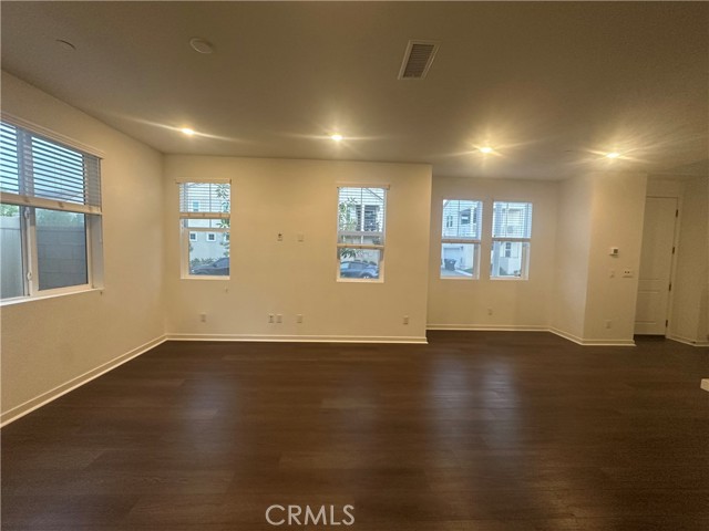 Detail Gallery Image 6 of 46 For 4088 Shada Ln, Corona,  CA 92883 - 4 Beds | 3 Baths