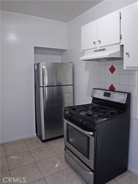 Detail Gallery Image 5 of 9 For 154 1/2 E 82nd St, Los Angeles,  CA 90003 - 1 Beds | 1 Baths