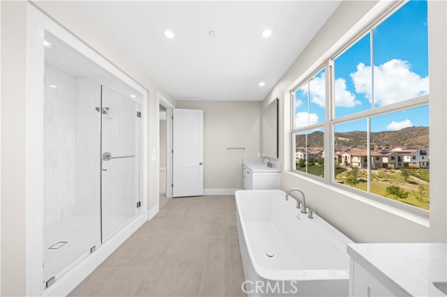130 Mossvine, Irvine CA: https://media.crmls.org/medias/774735be-2661-4d3f-b9b4-0de6be69a468.jpg
