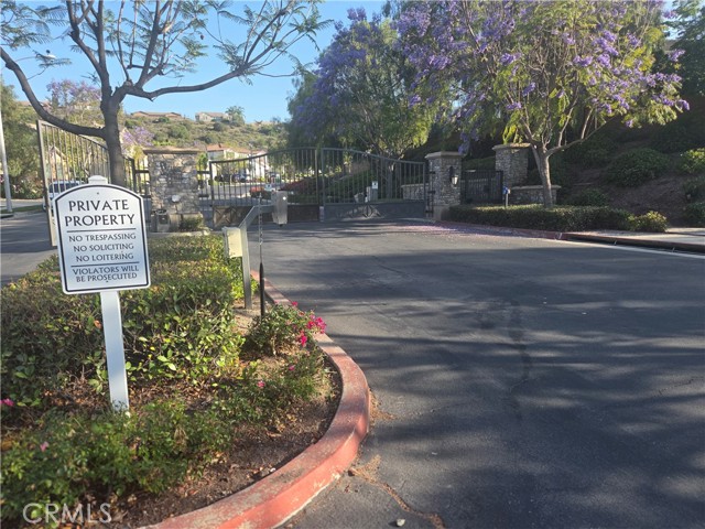 25687 Red Hawk Road, Corona CA: https://media.crmls.org/medias/774760f4-3168-471f-a45f-f77cc90c54f9.jpg