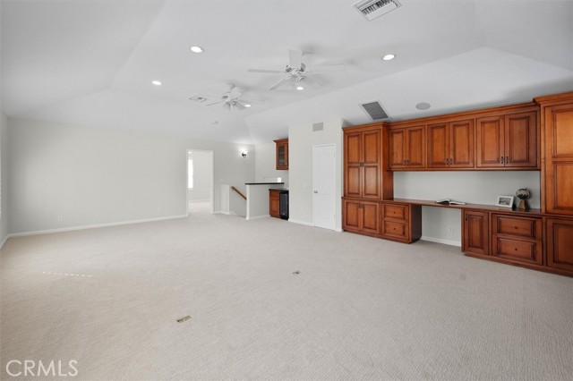 20104 Gina Court, Saugus CA: https://media.crmls.org/medias/774778bd-41a8-4a86-9e4a-b8798d04b829.jpg