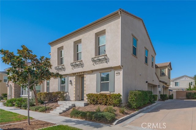 Detail Gallery Image 3 of 33 For 4836 S Monarch Pl, Ontario,  CA 91762 - 3 Beds | 3 Baths