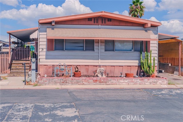 Detail Gallery Image 2 of 3 For 650 La Seda 3c,  La Puente,  CA 91744 - 2 Beds | 2 Baths