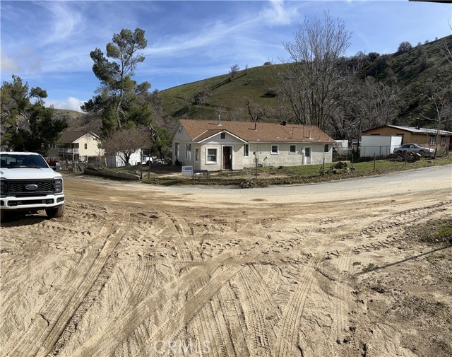 Detail Gallery Image 7 of 25 For 400 North Dr, Lebec,  CA 93243 - 3 Beds | 2 Baths