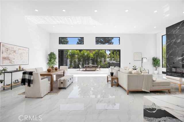18802 Saginaw Drive, Irvine CA: https://media.crmls.org/medias/774a69dc-530c-4f19-9205-f3106cb40519.jpg