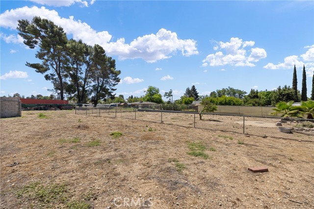10880 Noble Street, Cherry Valley CA: https://media.crmls.org/medias/774a8a2c-a229-4cd4-b92d-90fd1cdfa73e.jpg