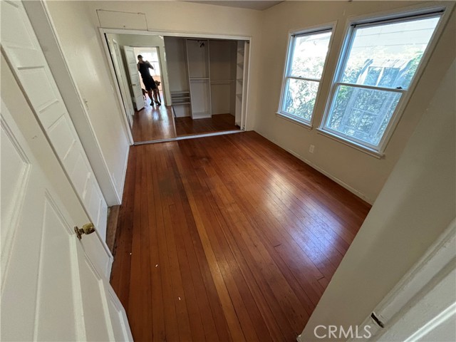 218 N Broadway, Redondo Beach CA: https://media.crmls.org/medias/774a9308-a2c1-4803-8c62-0fa1e8381b37.jpg