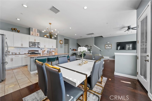 Detail Gallery Image 26 of 61 For 9339 Alondra Bld #2,  Bellflower,  CA 90706 - 3 Beds | 4 Baths