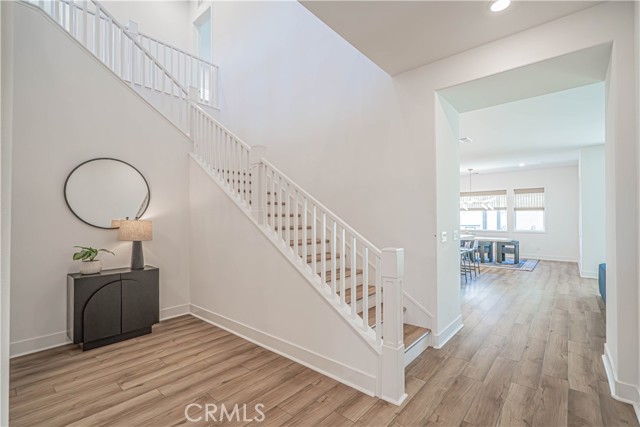 Detail Gallery Image 3 of 58 For 29768 Camino La Perdiz, Valencia,  CA 91354 - 5 Beds | 5 Baths