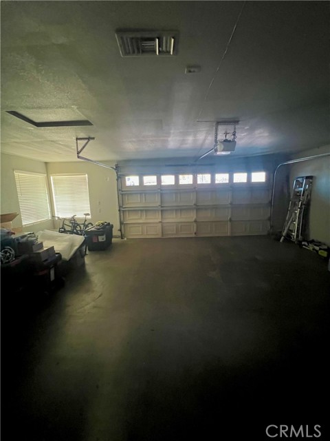 24931 Heil Drive, Moreno Valley CA: https://media.crmls.org/medias/774b9437-3091-4455-a83b-f05548263493.jpg