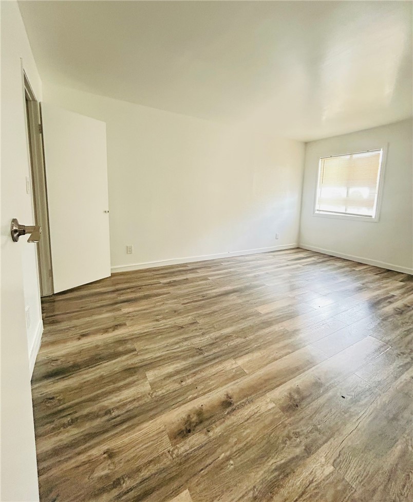 Detail Gallery Image 6 of 14 For 25007 Peachland Ave #221,  Newhall,  CA 91321 - 2 Beds | 2 Baths