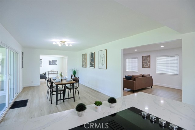 Detail Gallery Image 12 of 40 For 2102 Mignon, Placentia,  CA 92870 - 5 Beds | 2/1 Baths