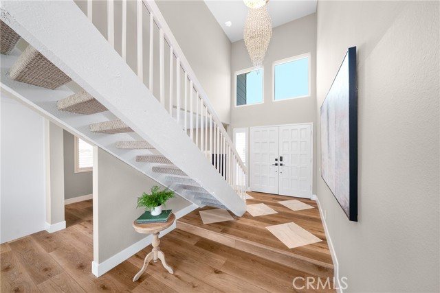 6691 E Smokewood Circle, Anaheim CA: https://media.crmls.org/medias/774c35b7-b6b9-4a7c-918a-09921b625e3c.jpg