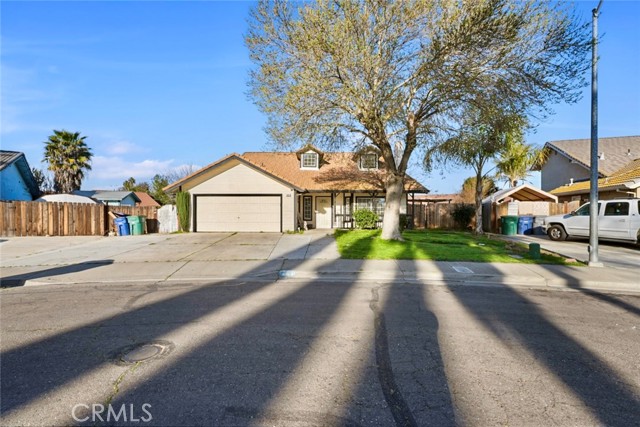 Detail Gallery Image 4 of 35 For 454 Oakwood Dr, Los Banos,  CA 93635 - 4 Beds | 2/1 Baths