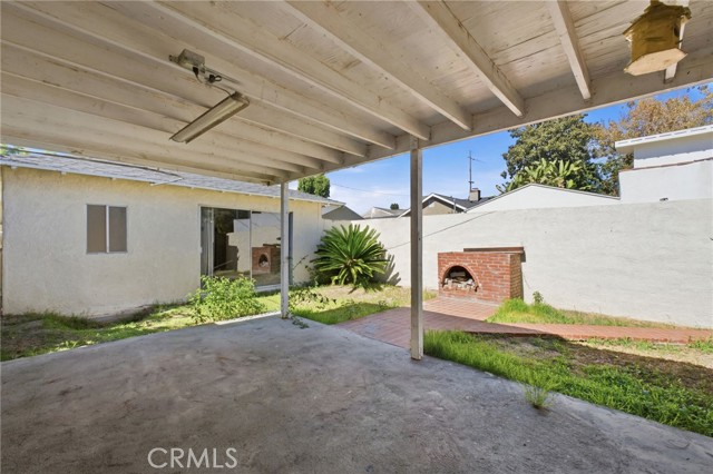 611 South Griffith Park photo 25