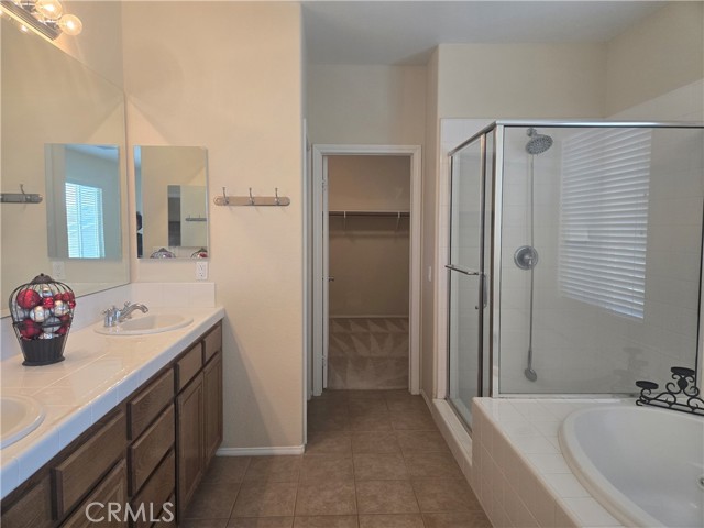 Detail Gallery Image 16 of 20 For 42610 Meridian Way, Lancaster,  CA 93536 - 5 Beds | 3 Baths