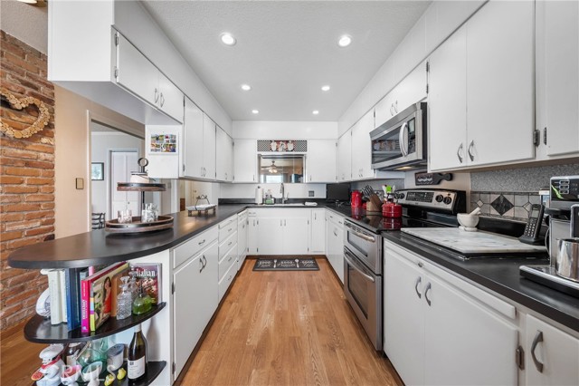 Detail Gallery Image 9 of 74 For 6770 Junipero Ave, Kelseyville,  CA 95451 - 3 Beds | 5 Baths