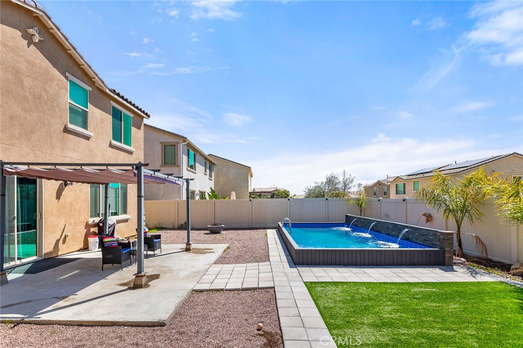 34293 Bloomington Drive