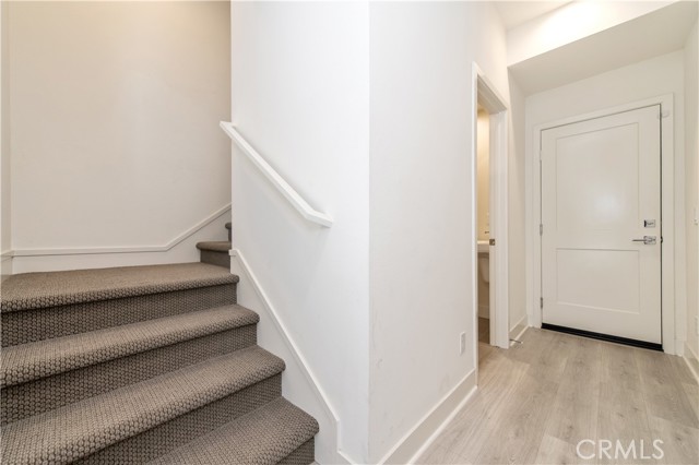Detail Gallery Image 4 of 28 For 921 E Mason Ln #28,  Anaheim,  CA 92805 - 3 Beds | 3 Baths