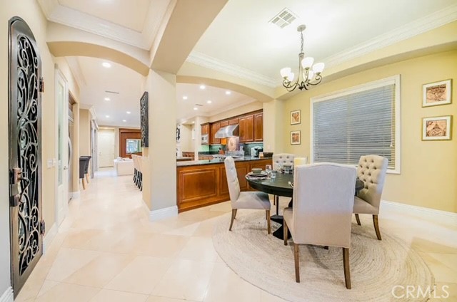 Detail Gallery Image 6 of 34 For 225 11th St, Huntington Beach,  CA 92648 - 4 Beds | 4/1 Baths