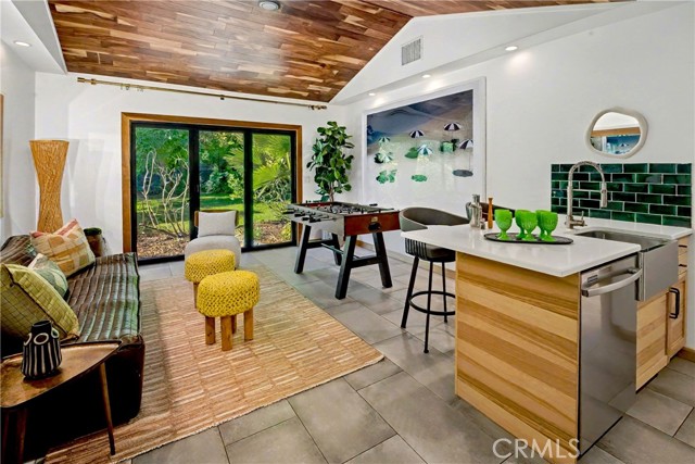 Detail Gallery Image 31 of 46 For 9701 Bothwell Road, Northridge,  CA 91324 - 4 Beds | 3/1 Baths