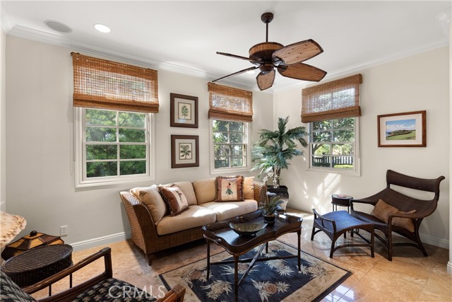 Detail Gallery Image 4 of 22 For 2501 Bungalow Pl #1,  Corona Del Mar,  CA 92625 - 2 Beds | 2/1 Baths