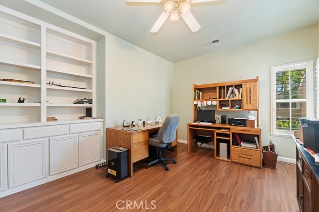 23810 Via Barletta, Murrieta CA: https://media.crmls.org/medias/77517092-e573-4e5d-85f4-b920a3f60cbf.jpg