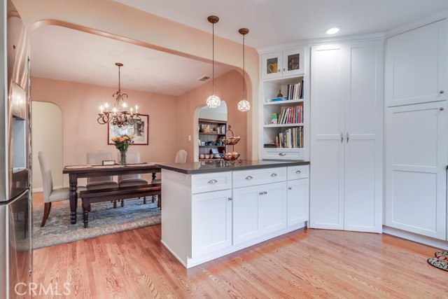 3952 Gaviota Avenue, Long Beach CA: https://media.crmls.org/medias/775187e7-cf35-4635-9b9c-77deeb16c236.jpg